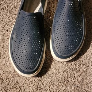 CROCS Water Shoes Men's Size 13